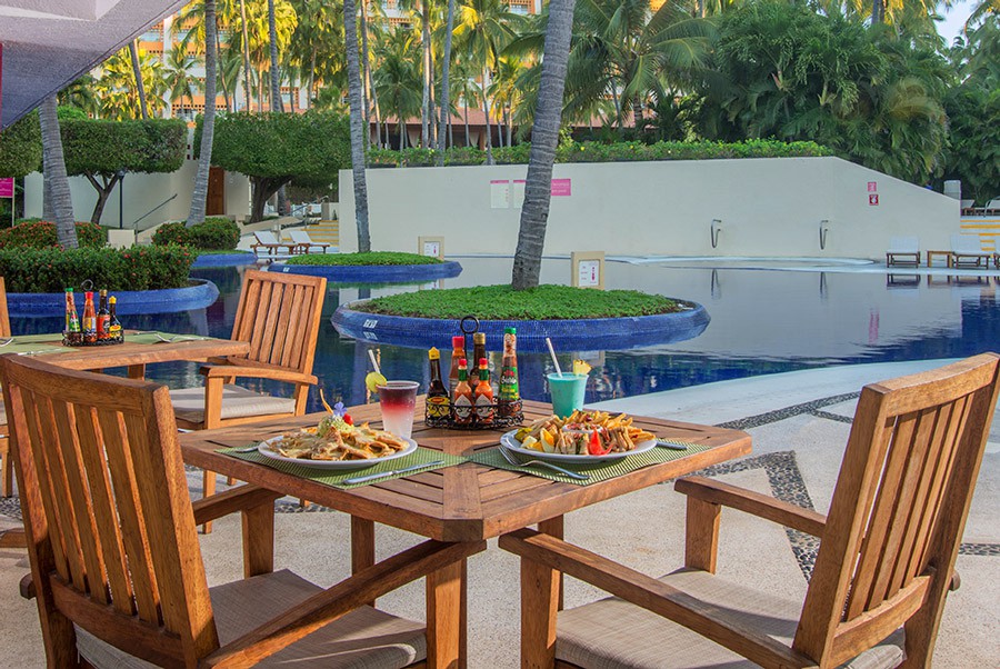 Bar de Alberca Tenampa Puerto Vallarta